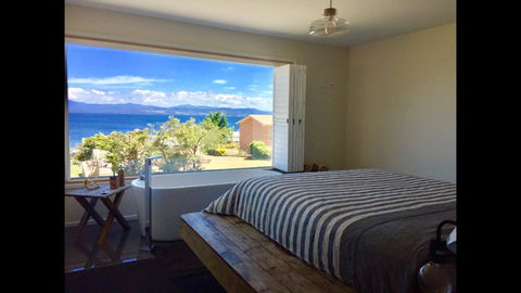 Couples Getaway On Bruny Island - Kingaroy Accommodation 25