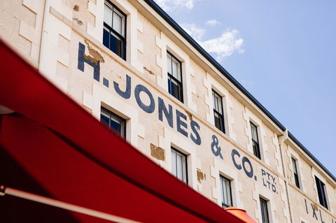 The Henry Jones Art Hotel - Kingaroy Accommodation 0