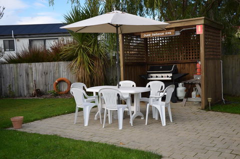 Castaway Holiday Apartments - Kingaroy Accommodation 13