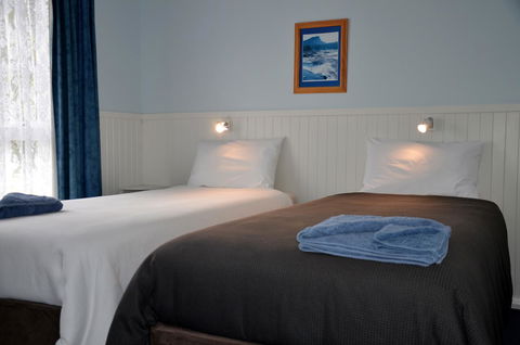 Castaway Holiday Apartments - Kingaroy Accommodation 9