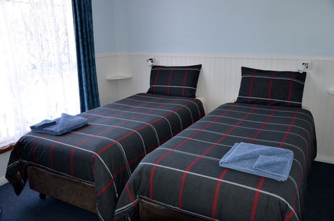 Castaway Holiday Apartments - Kingaroy Accommodation 20