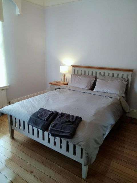 Riverbank Villa - Kingaroy Accommodation 13