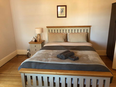 Riverbank Villa - Kingaroy Accommodation 1