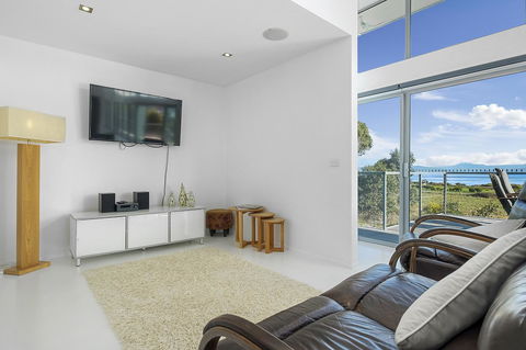 Sunset Bay Escape - Kingaroy Accommodation 18