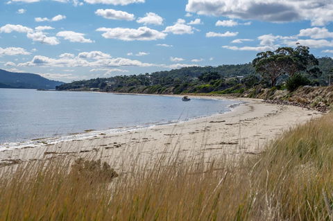 Sunset Bay Escape - Kingaroy Accommodation 2