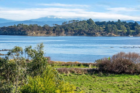 Sunset Bay Escape - Kingaroy Accommodation 6