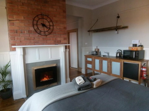 The Station House - Kingaroy Accommodation 3