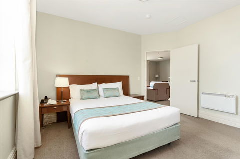 Launceston Central Apartment Hotel Official - Kingaroy Accommodation 6