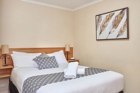 Elphin Serviced Apartments - Kingaroy Accommodation 4