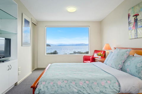 Manfield Seaside Bruny Island - Kingaroy Accommodation 0