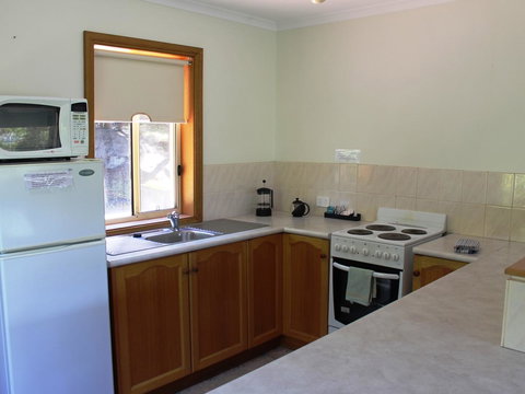 Freycinet Sanctuary 5 - Kingaroy Accommodation 5