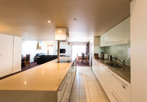 Sullivans Cove Apartments - Kingaroy Accommodation 23