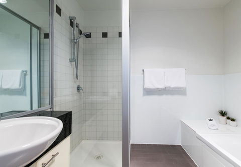 Sullivans Cove Apartments - Kingaroy Accommodation 35
