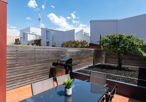 Sullivans Cove Apartments - Kingaroy Accommodation 36