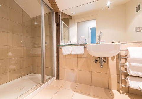 Sullivans Cove Apartments - Kingaroy Accommodation 17