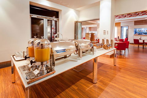 Mantra Charles Hotel - Kingaroy Accommodation 18