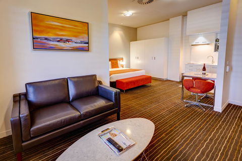 Mantra Charles Hotel - Kingaroy Accommodation 22