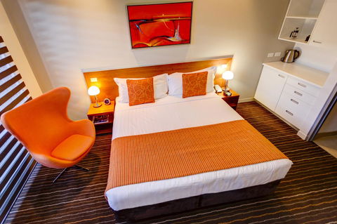 Mantra Charles Hotel - Kingaroy Accommodation 24