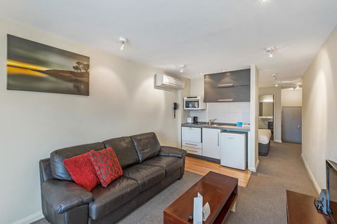 Mantra One Sandy Bay Road - Kingaroy Accommodation 30