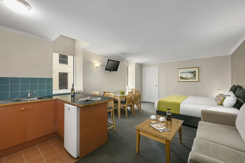 Hobart Waterfront Apartments - Kingaroy Accommodation 1