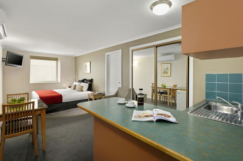 Hobart Waterfront Apartments - Kingaroy Accommodation 0