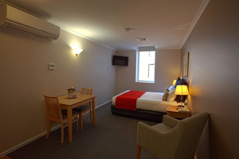 Hobart Waterfront Apartments - Kingaroy Accommodation 16