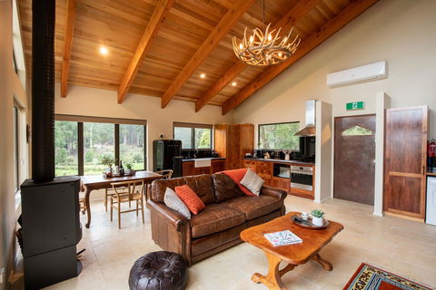 Adventure Bay Retreat Bruny Island - Kingaroy Accommodation 3