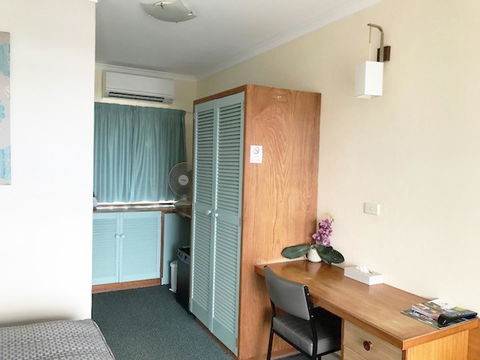 The Waterfront Wynyard - Kingaroy Accommodation 32