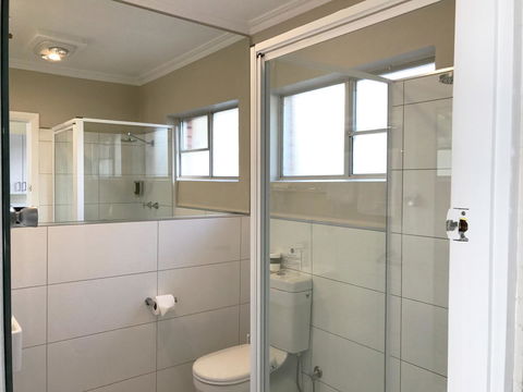 The Waterfront Wynyard - Kingaroy Accommodation 28