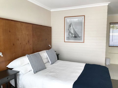 The Waterfront Wynyard - Kingaroy Accommodation 1