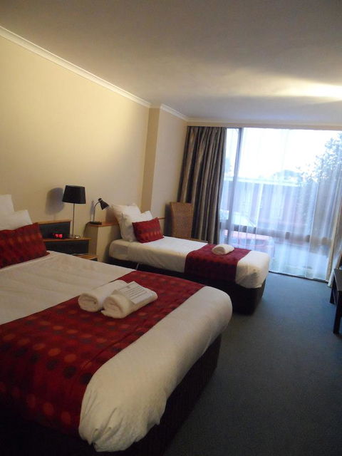 Commodore Regent - Kingaroy Accommodation 22