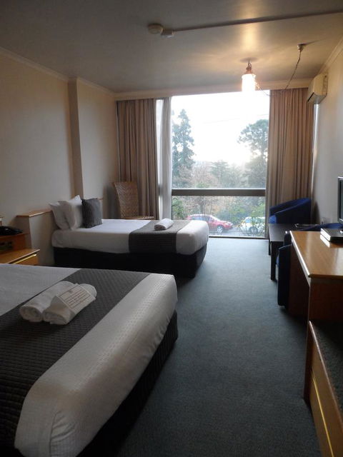 Commodore Regent - Kingaroy Accommodation 14