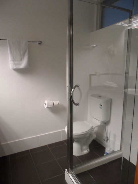 Commodore Regent - Kingaroy Accommodation 20