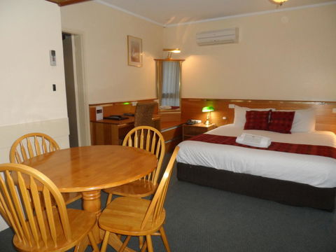 Commodore Regent - Kingaroy Accommodation 29
