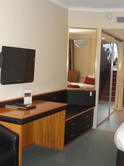Commodore Regent - Kingaroy Accommodation 19