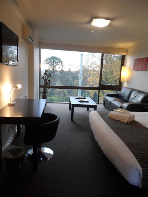 Commodore Regent - Kingaroy Accommodation 37