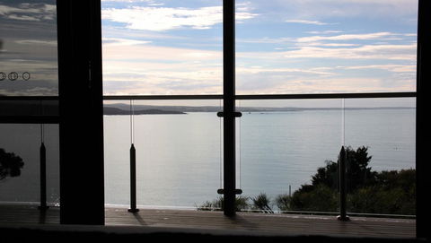 SEA EAGLE COTTAGE Amazing Views Of Bay Of Fires - Kingaroy Accommodation 25