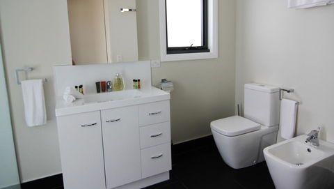 SEA EAGLE COTTAGE Amazing Views Of Bay Of Fires - Kingaroy Accommodation 28