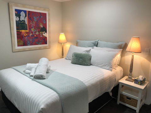 SEA EAGLE COTTAGE Amazing Views Of Bay Of Fires - Kingaroy Accommodation 3