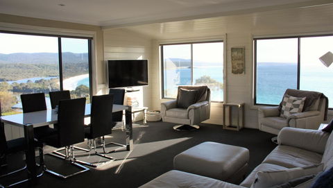 SEA EAGLE COTTAGE Amazing Views Of Bay Of Fires - Kingaroy Accommodation 21