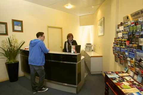 Mayfair Plaza Motel And Apartments - Kingaroy Accommodation 2