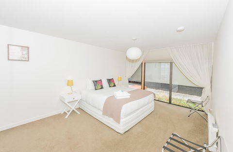 Cocktails With A View - Kingaroy Accommodation 8