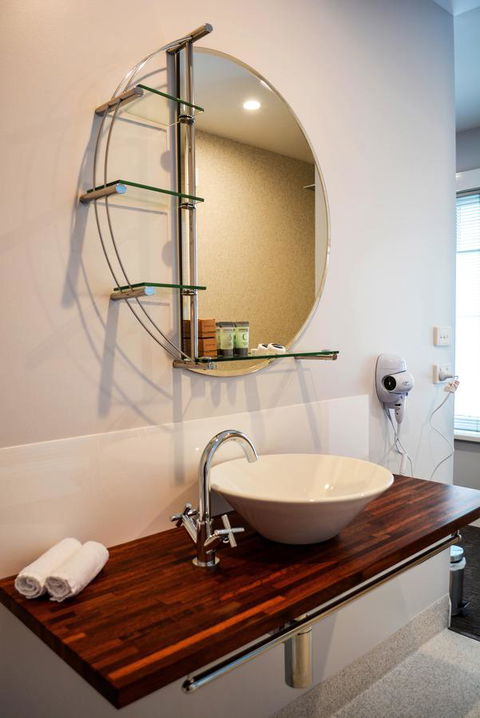 Heathfield Apartments - Kingaroy Accommodation 9