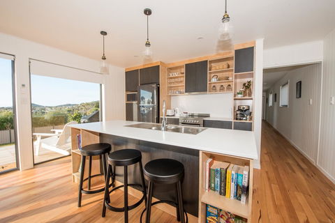 Beach House XIV - Kingaroy Accommodation 3