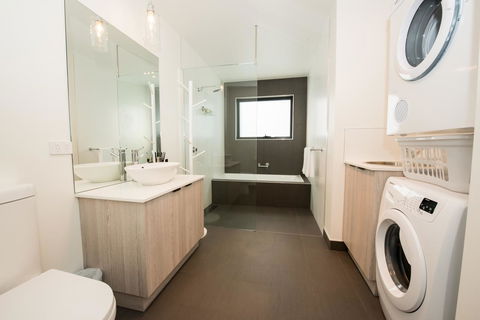 Beach House XIV - Kingaroy Accommodation 12