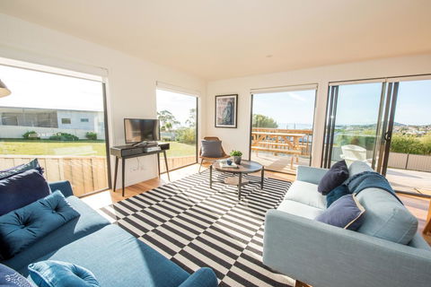 Beach House XIV - Kingaroy Accommodation 0