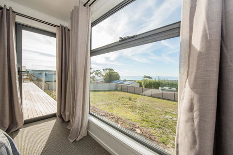 Beach House XIV - Kingaroy Accommodation 10