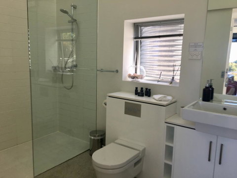 Eaglehawk Pavilions - Kingaroy Accommodation 8