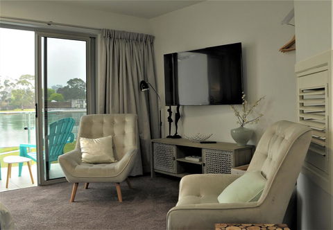 Ulverstone River Edge HolidayApartments - Kingaroy Accommodation 1