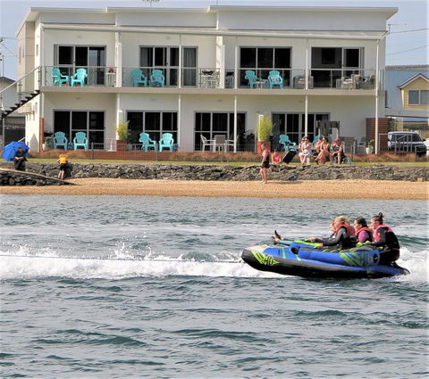 Ulverstone River Edge HolidayApartments - Kingaroy Accommodation 11